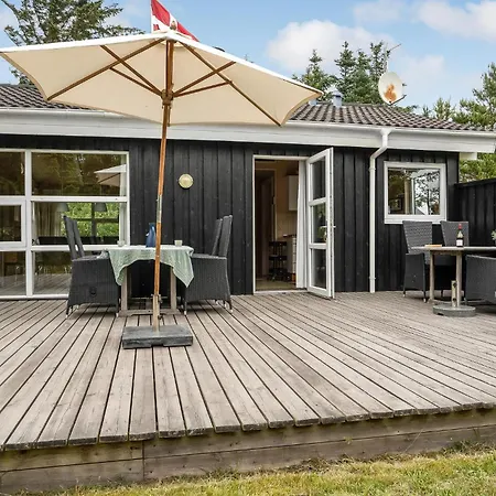 بيت للعطل Cozy Home In Lokken With Sauna