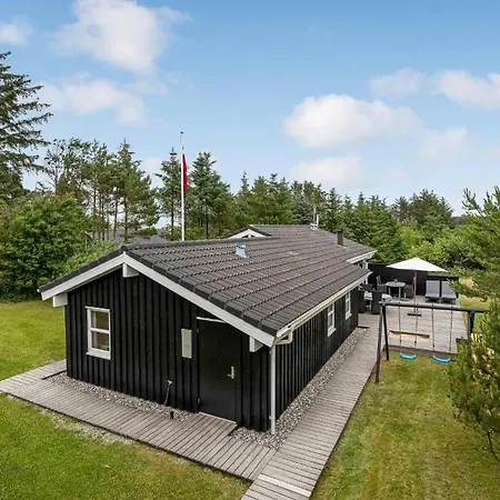 بيت للعطل Cozy Home In Lokken With Sauna